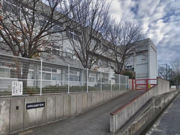 生駒郡安堵町大字東安堵の土地(安堵町立安堵中学校)