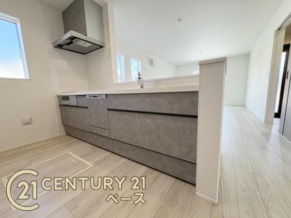 リナージュ菖蒲町１号棟／新築一戸建