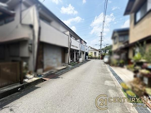橿原市川西町の中古テラスハウス