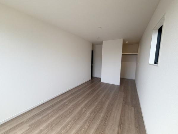 リーブルガーデン柳本町１号棟／新築一戸建