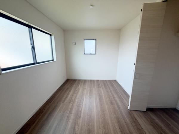 リーブルガーデン柳本町１号棟／新築一戸建