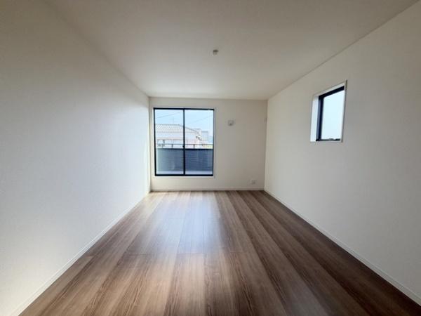 リーブルガーデン柳本町１号棟／新築一戸建