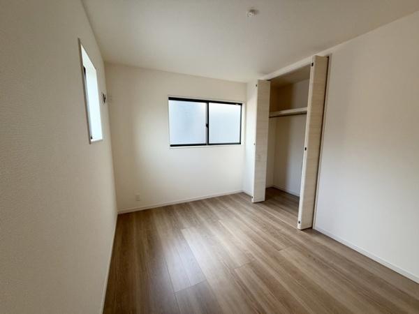 リーブルガーデン柳本町２号棟／新築一戸建