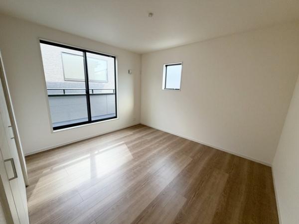リーブルガーデン柳本町２号棟／新築一戸建