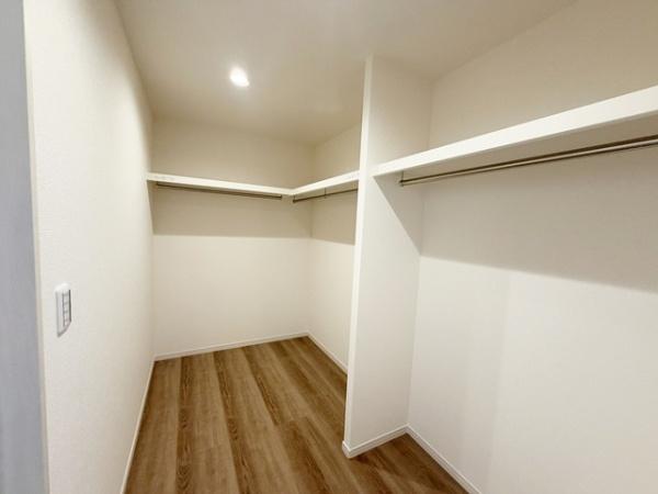 リーブルガーデン柳本町３号棟／新築一戸建