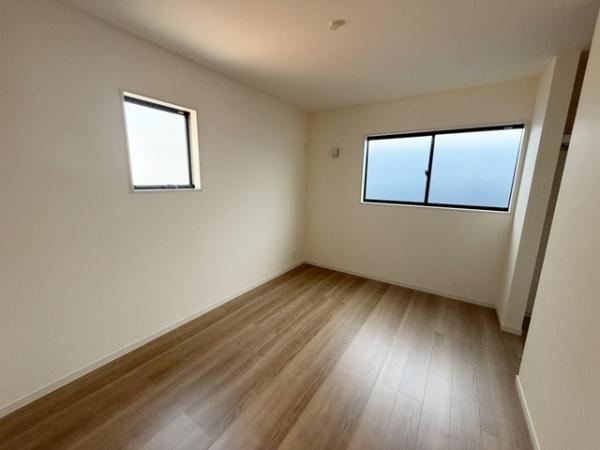 リーブルガーデン柳本町３号棟／新築一戸建