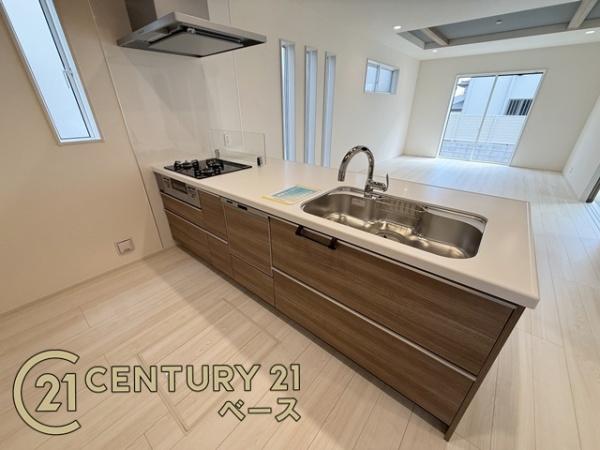 奈良市あやめ池南２丁目１号棟／新築一戸建