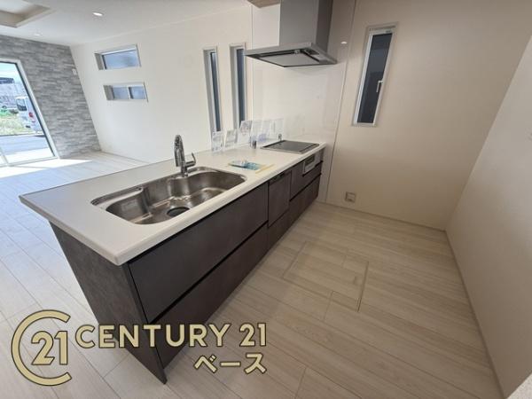 生駒市中菜畑２丁目５号棟／新築一戸建