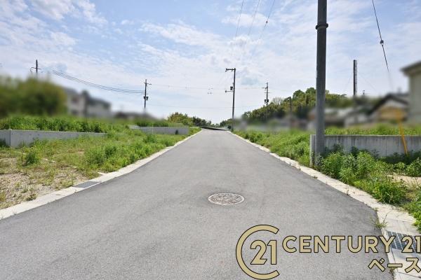 北葛城郡広陵町大字三吉の土地