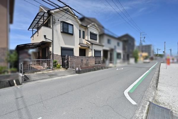 香芝市五位堂４丁目の中古一戸建て
