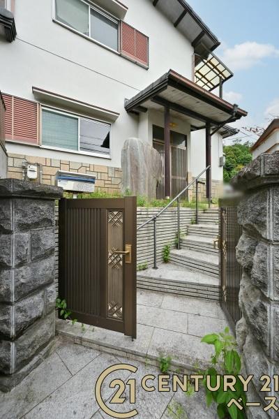 生駒郡平群町椿台３丁目の中古一戸建て
