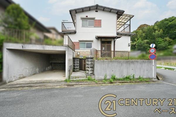 生駒郡平群町椿台３丁目の中古一戸建て