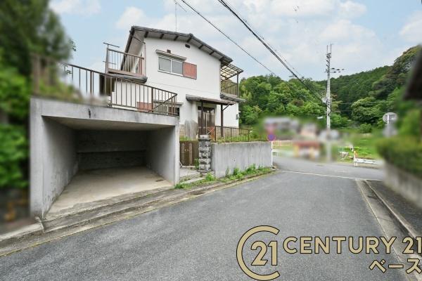 生駒郡平群町椿台３丁目の中古一戸建て