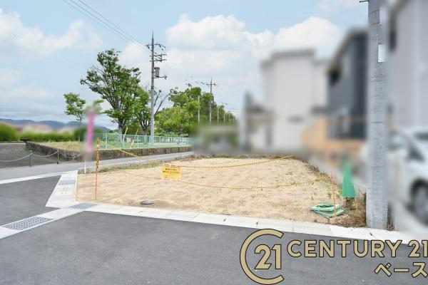 北葛城郡広陵町大字三吉の土地