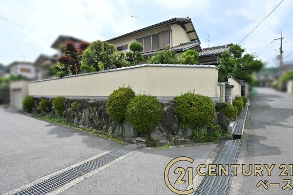生駒郡平群町椿台２丁目　一戸建