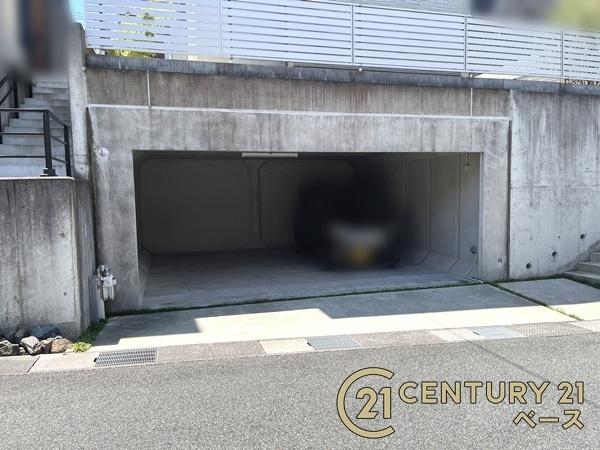 北葛城郡王寺町南元町３丁目　一戸建