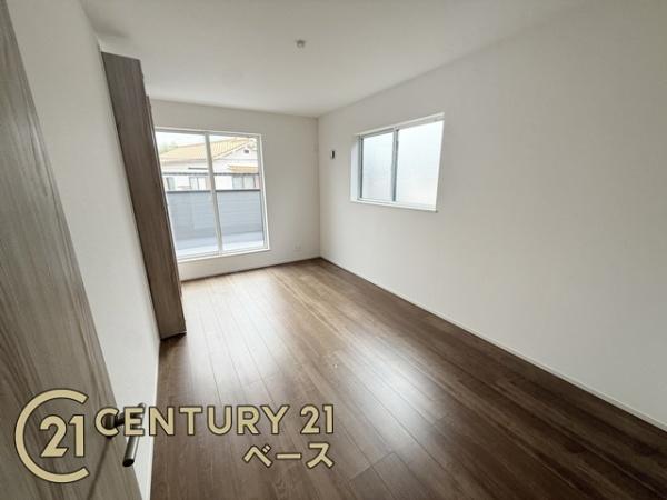 ファーストタウン五条畑１号棟／新築一戸建