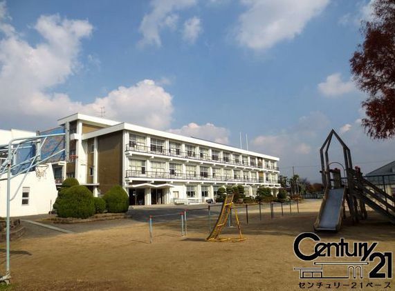 磯城郡三宅町大字三河の土地(三宅町立三宅小学校)