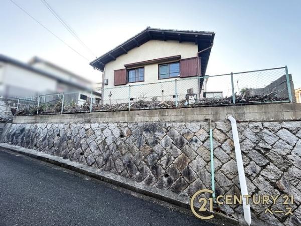 北葛城郡王寺町本町４丁目　一戸建