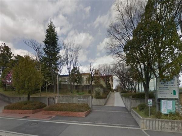 香芝市別所の土地(香芝市立真美ヶ丘東小学校)