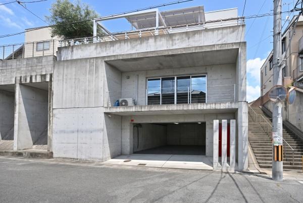 香芝市旭ケ丘３丁目　一戸建