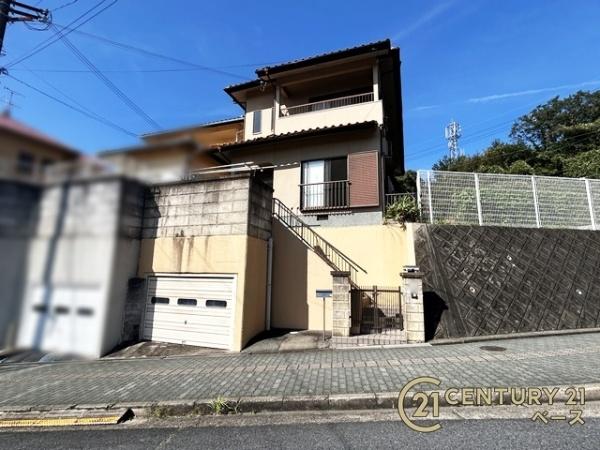 北葛城郡王寺町畠田８丁目　一戸建
