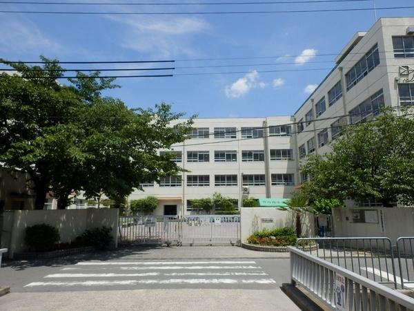 高槻市南大樋町の中古一戸建て