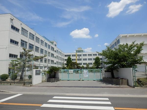 高槻市南大樋町の中古一戸建て