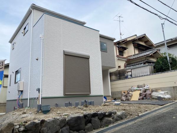 高槻市日吉台六番町の新築一戸建
