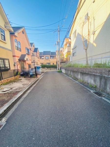 高槻市南平台３丁目の中古一戸建て