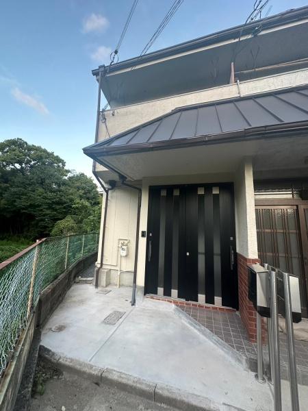 高槻市山手町１丁目の中古テラスハウス