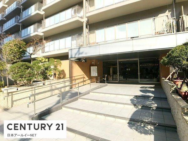 ローレルハイツ茨木総持寺1号棟