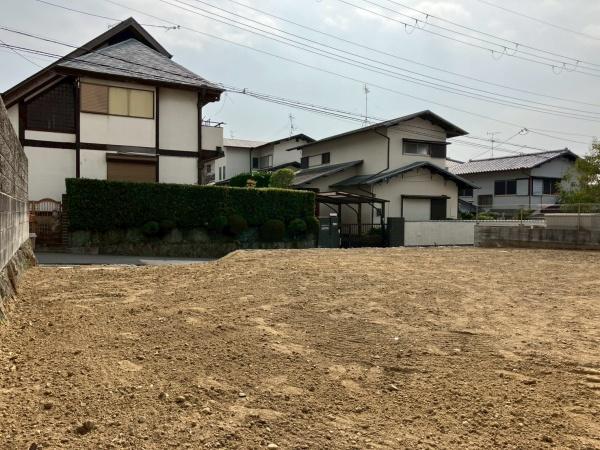 箕面市粟生外院３丁目の土地