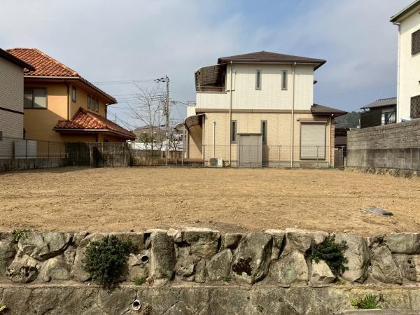 箕面市粟生外院３丁目の土地