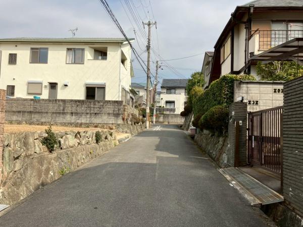 箕面市粟生外院３丁目の土地