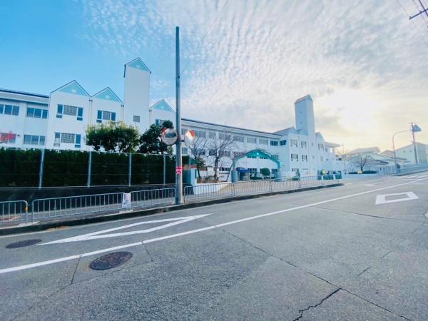 高槻阿武山二番街205号棟(高槻市立阿武野小学校)