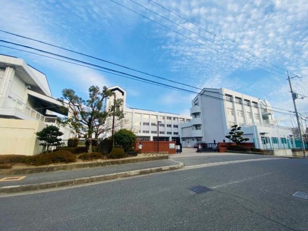 高槻阿武山二番街205号棟(高槻市立阿武野中学校)