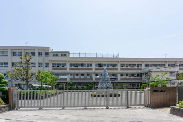 プレジデント高槻(高槻市立第二中学校)