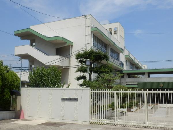 茨木市郡３丁目の中古一戸建て