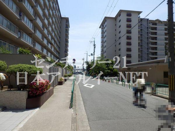 ローレルハイツ茨木総持寺１号棟