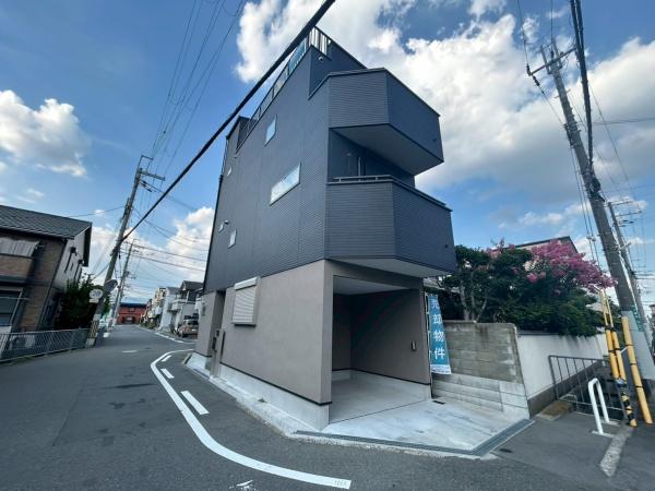 高槻市八幡町の中古一戸建