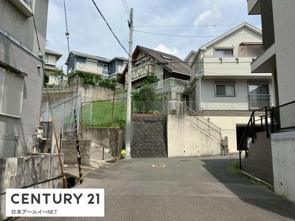 高槻市安岡寺町４丁目の土地