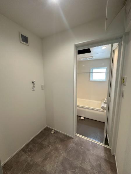 高槻市安岡寺町２丁目の新築一戸建