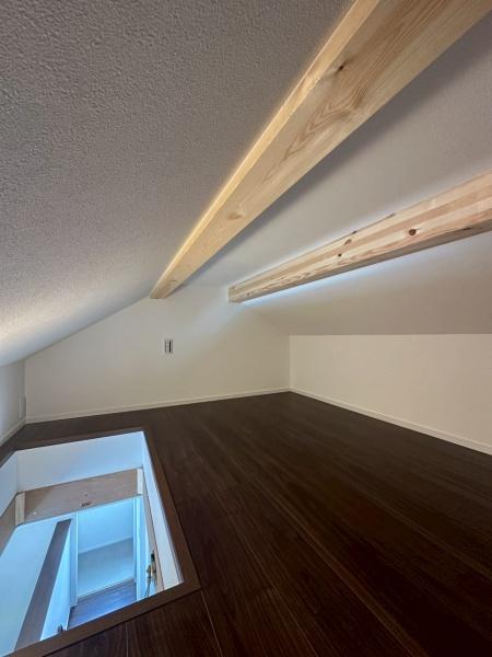 高槻市安岡寺町２丁目の新築一戸建