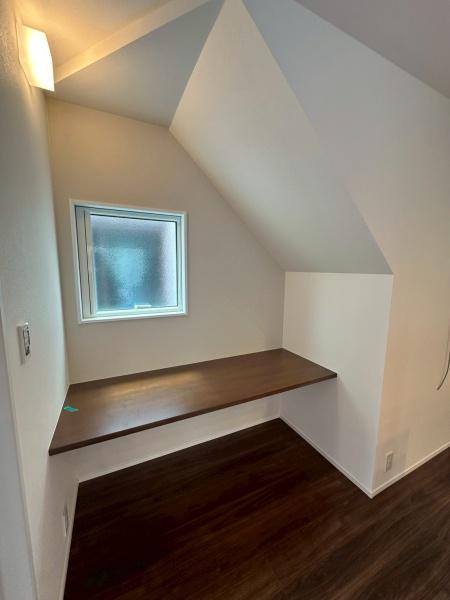 高槻市安岡寺町２丁目の新築一戸建