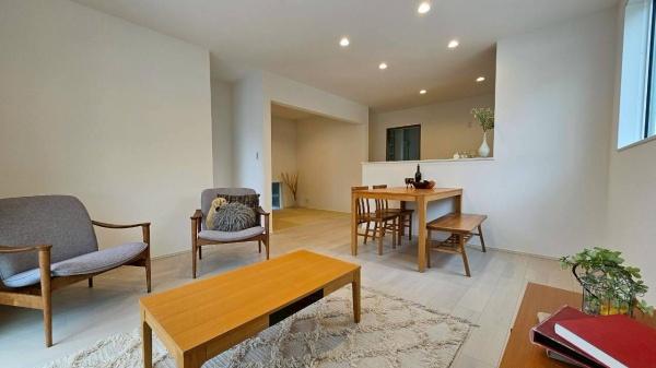 高槻市安岡寺町２丁目の新築一戸建