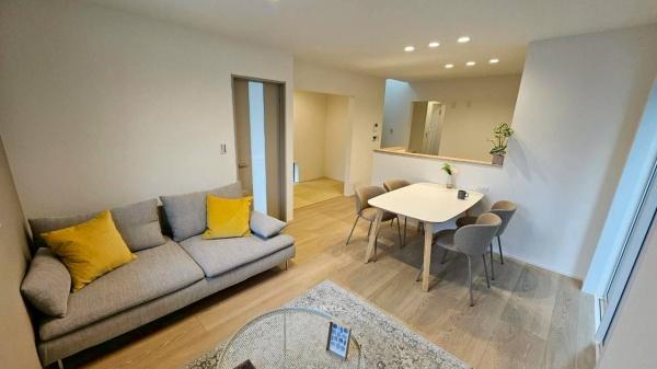 高槻市安岡寺町２丁目の新築一戸建