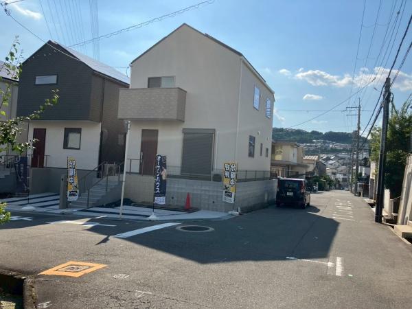高槻市安岡寺町２丁目の新築一戸建