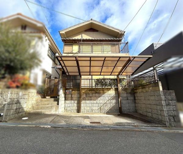 高槻市東城山町の中古一戸建