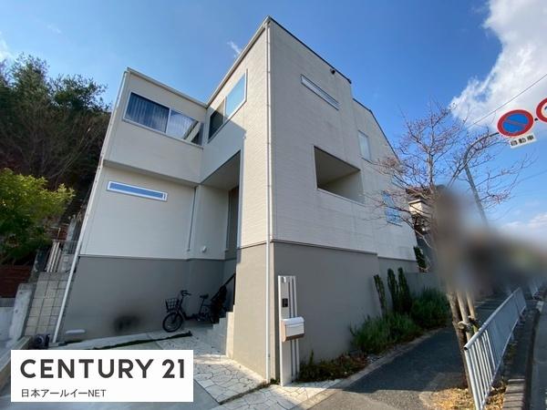 高槻市南平台３丁目の中古一戸建て